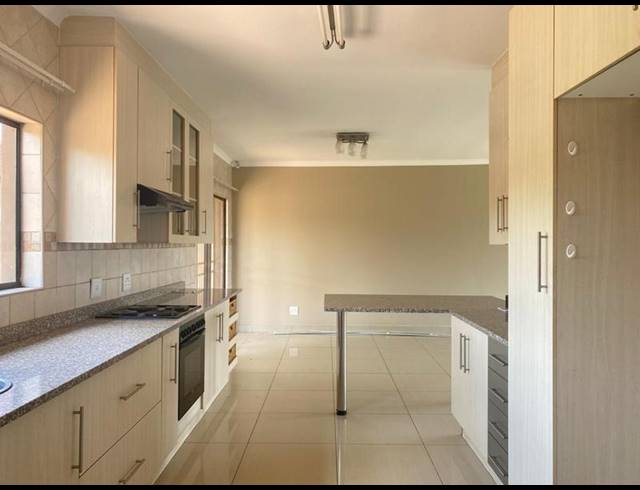 3 BEDROOM PROPERTY TO RENT IN RASLOUW